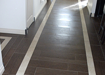 Insertion de plancher en céramique